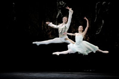 Image from La Danse - The Paris Opera Ballet